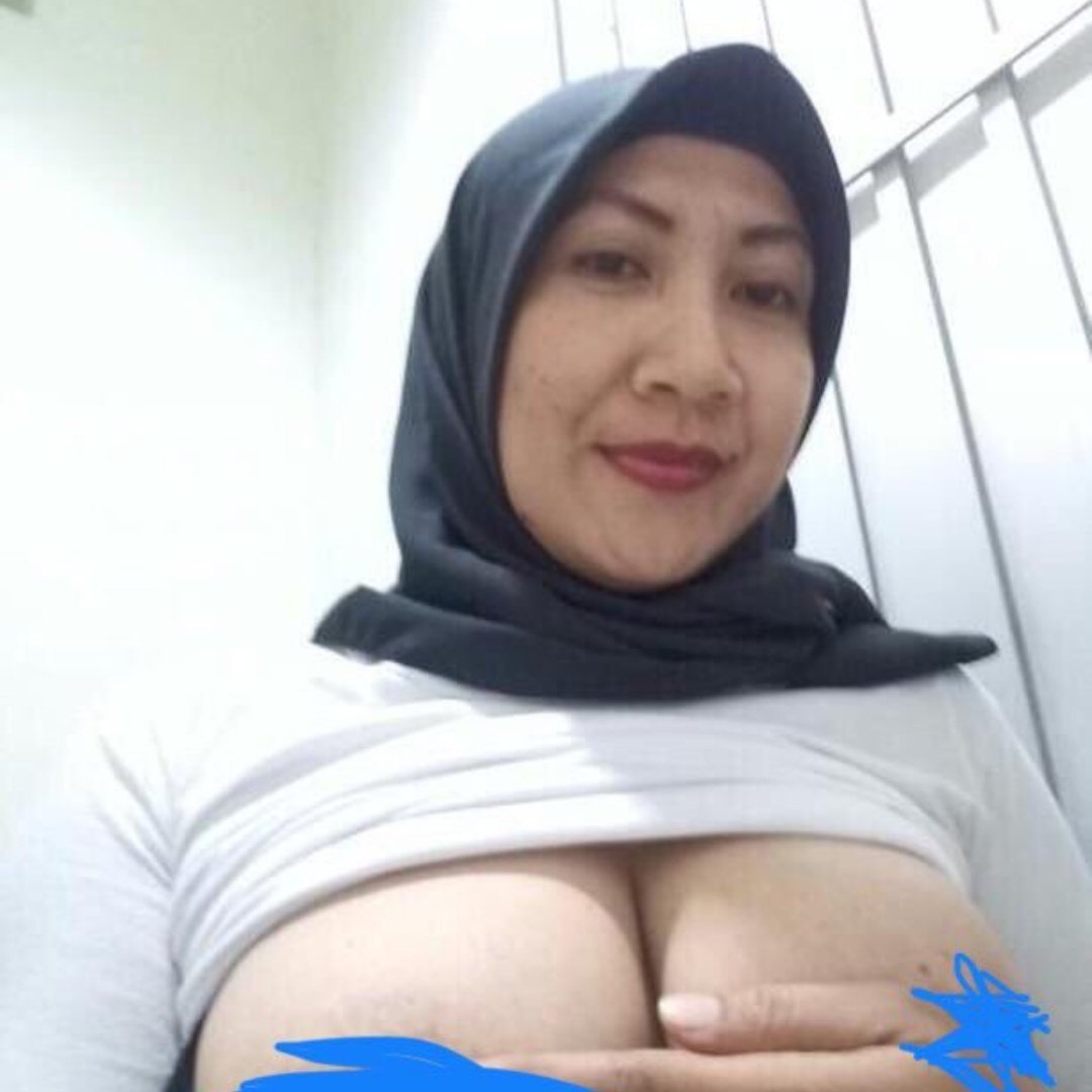 Abg Viral Terbaru Tante hijab Terbaru Indo yang menikmati ulekan dari paha atas New Trending Top 2026 Global