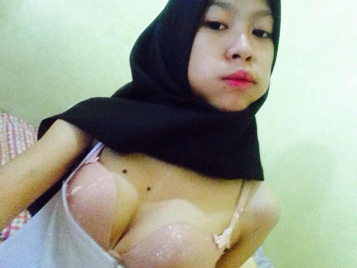 Abg Pelajar Viral Sma Indonesia Viral Bolos Sekolah Iclik di Kebun Buat Wiwik Bareng Pacar Top Brand Generation 2026 Global Official Indonesia New