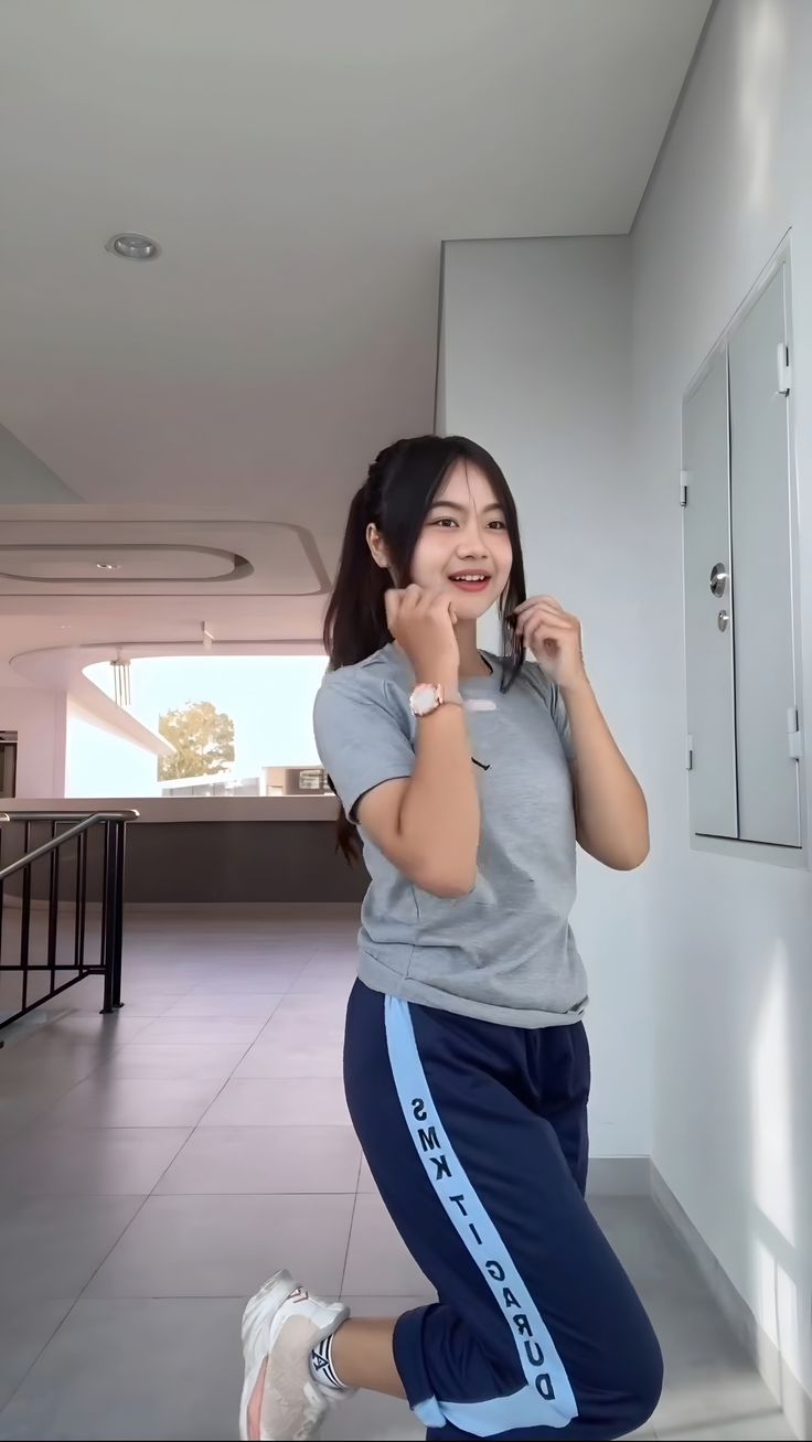 Latest Abg Smp Video Viral 2025 on Social Media in 2025 Adek Imut Masih Orsinil Sebelum Tidur Belajar Wiwik Bareng Kakak Sma of All Time Trending New Ibu Tiri Yg Viral
